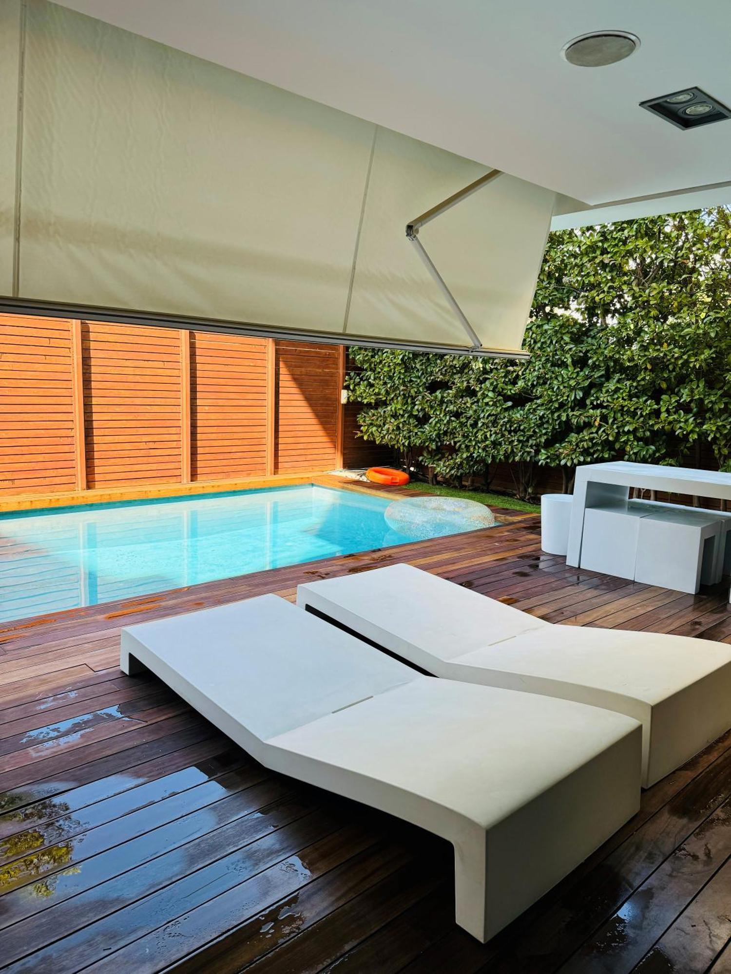 Willa Elegant And Private Living By Neuvel Ateny Zewnętrze zdjęcie